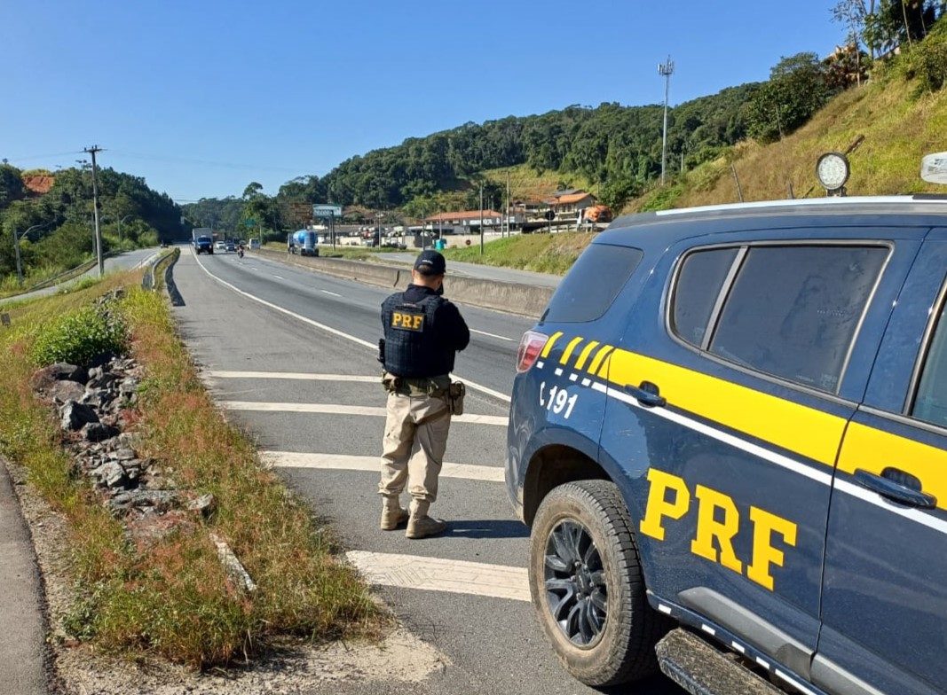 Operação de controle de velocidade flagra centenas de motoristas acima do  limite na BR-470 — Polícia Rodoviária Federal