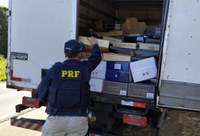 PRF flagra caminhão com 3 mil garrafas de vinho importadas irregularmente na BR 282 em Xaxim