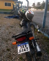 Dois adolescentes são apreendidos com motocicleta roubada na BR 101 em Araquari