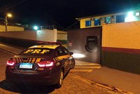 PRF prende homem procurado por violação sexual na BR 116 em Mafra