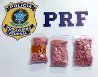 PRF apreende 300 comprimidos de ecstasy com menor de idade na BR 101 em Tubarão