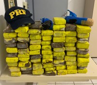 PRF apreende 35 kg de maconha após motorista fugir da fiscalização em Chapecó