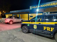 PRF recupera caminhonete roubada em Curitiba e que circulava clonada na BR 101 em Joinville