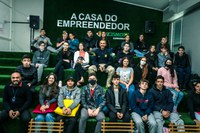 Ação educativa: PRF participa de palestra em empresa de São Miguel do Oeste