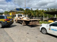 PRF apreende mais de 600kg de carne em decomposição na Fernão Dias