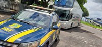 BR 153- PRF apreende ônibus com participantes em atos em Brasília