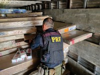 PRF apreende carga de cigarros contrabandeados avaliada em cerca de R$ 1,25 milhão