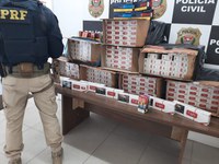 PRF apreende carga de cigarros contrabandeados na Régis Bittencourt