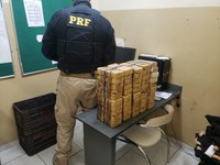 PRF apreende quase 52 kg de cocaína em Aparecida/SP