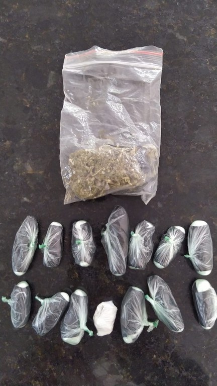 PRF flagra Beneficiários da "saidinha" transportando cocaína na Via Dutra