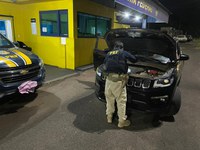 PRF recupera em Ourinhos carro roubado em Santo André/SP há um mês
