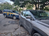 PRF recupera veículo com registro de roubo em Aparecida