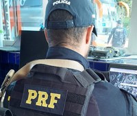 Nossa Sra. do Socorro/SE: PRF detém na BR-235 motorista com mandado de prisão em aberto