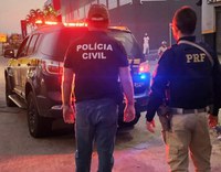 Estância/SE: PRF participa de operação conjunta com a Polícia Civil e prende foragidos na BR-101