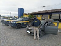 Laranjeiras/SE: carro roubado em São Paulo é recuperado pela PRF em Sergipe