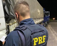 Cristinápolis/SE: PRF flagra caminhoneiro transportando mercadoria sem nota fiscal