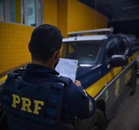 SERGIPE: PRF prende dois homens foragidos da Justiça na BR-235