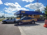 Cristinápolis/SE: PRF recupera na BR-101 veículo roubado em Salvador/BA