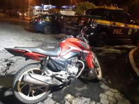 Frei Paulo/SE: PRF recupera na BR-235 motocicleta roubada