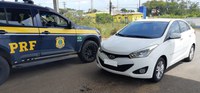 Nossa Senhora de Socorro/SE: PRF recupera na BR-101 veículo roubado em Salvador/BA
