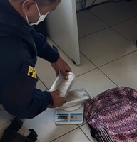 Sergipe: Durante fiscalização em ônibus, PRF localiza tabletes de maconha em mochila de passageiro