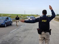 Sergipe: PRF flagra condutores dirigindo com o direito de dirigir suspenso