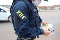 Sergipe: PRF flagra dois condutores trafegando com CNH suspensa