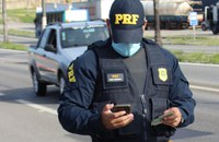 Sergipe: PRF flagra três condutores trafegando com CNHs suspensas
