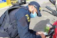 Sergipe: PRF recupera moto roubada momentos antes e prende dupla de criminosos