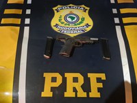 Umbaúba/SE: PRF prende homem por porte ilegal de arma de fogo