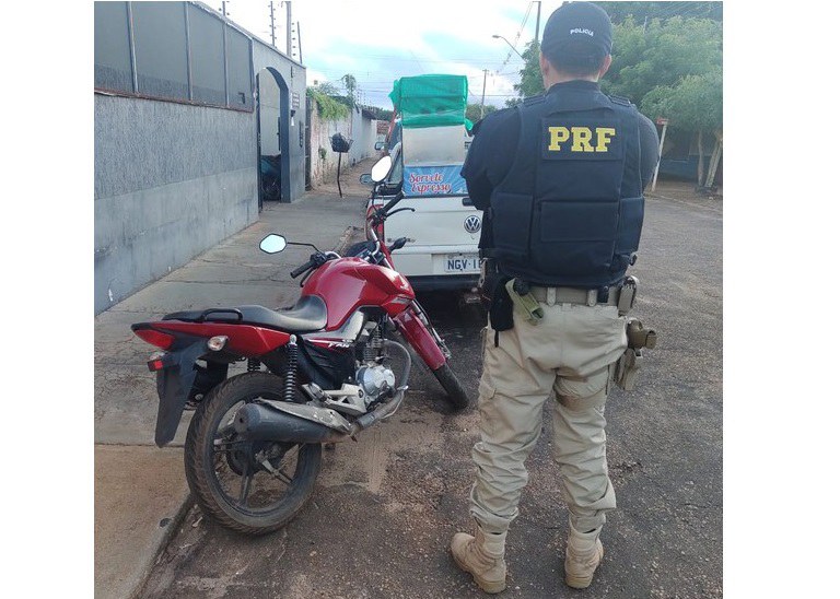 PRF apreende duas motocicletas com sinais identificadores adulterados, no Tocantins