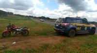 PRF detém criminoso e recupera motocicleta furtada, no município de Wanderlândia/TO