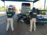 Duas motocicletas, com sinais identificadores adulterados, foram apreendidas no norte do estado