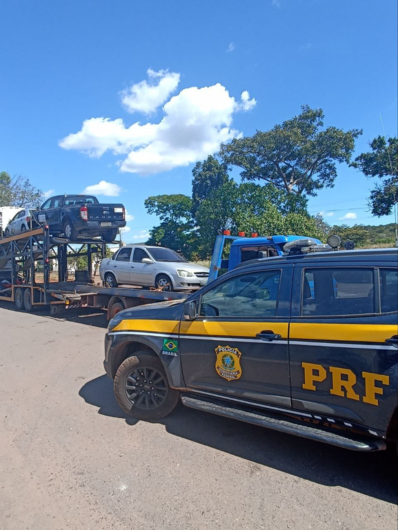 PRF recupera veículo com registro de furto em Guaraí/TO