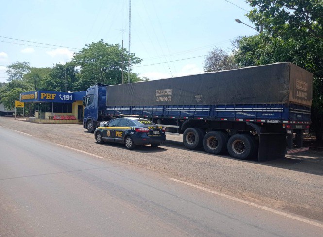 PRF apreende mais 30 m³ de madeira transportados ilegalmente em São Bento do Tocantins/TO