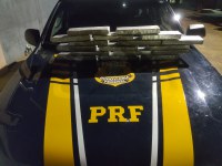 PRF apreende 15 kg de maconha transportados em ônibus rodoviário em Palmeiras do Tocantins/TO