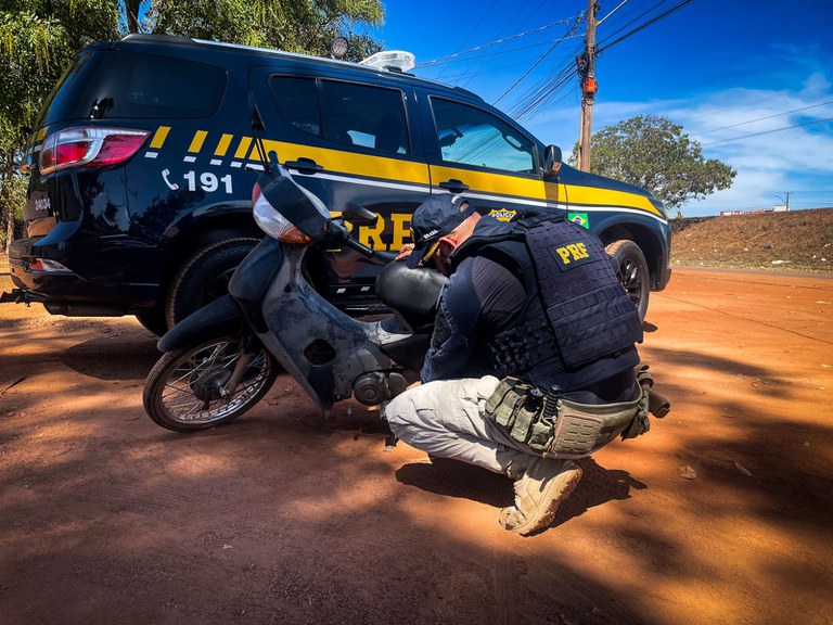 PRF recupera moto roubada em Palmas/TO