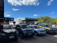 PRF recupera 2 veículos adulterados com registro de roubo em Guaraí/TO