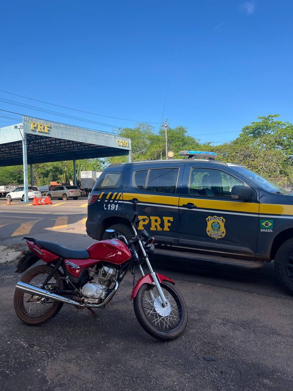 Em Guaraí/TO, PRF apreende motocicleta adulterada na BR-153