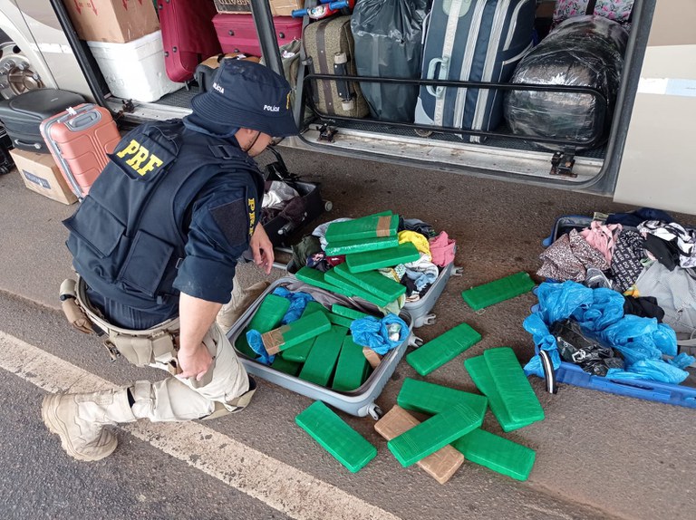 PRF apreende 19 kg de substância análoga à maconha