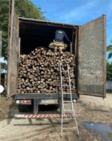 PRF apreende mais de 28m³ de madeira irregular em Araguatins/TO.