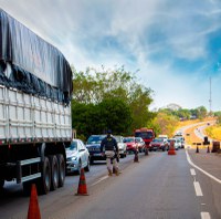 Risco de acidentes aumenta e PRF alerta motoristas sobre cuidados nas estradas do RS