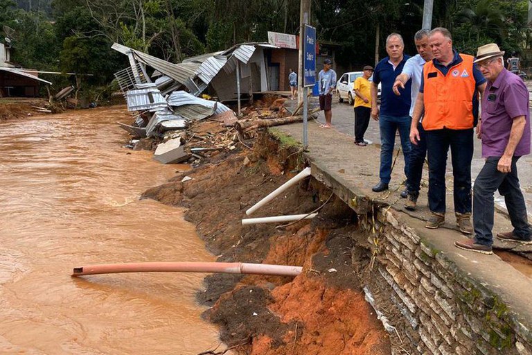 Banco do Brasil abre contas de doações para ajudar afetados por enchentes | Foto: Agência Brasil -EBC
