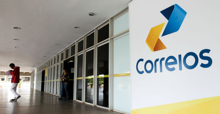 Fábio Faria defende privatização dos Correios e assegura universalização dos serviços postais