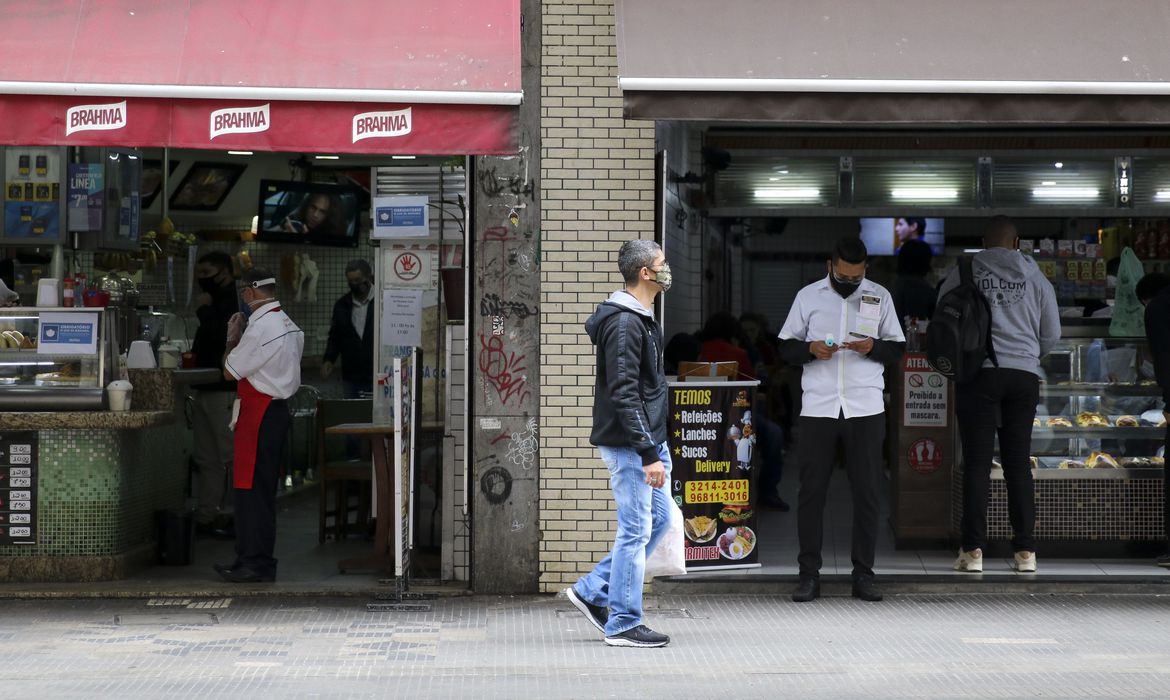 Em 2021, Brasil tinha 13,2 milhões de microempreendedores individuais  (MEIs)