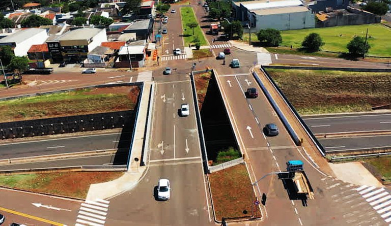 Rodovia do Café tem seis novos viadutos concluídos e liberados ao trânsito em Maringá (PR)