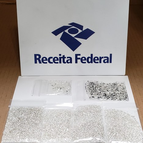 Receita Federal - apreensão de diamantes - 1.jpeg