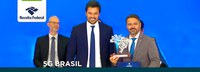 Secretário da Receita recebe homenagem do Ministério das Comunicações