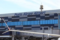 Aeroporto de Porto Alegre retomará embarque e desembarque de passageiros em julho