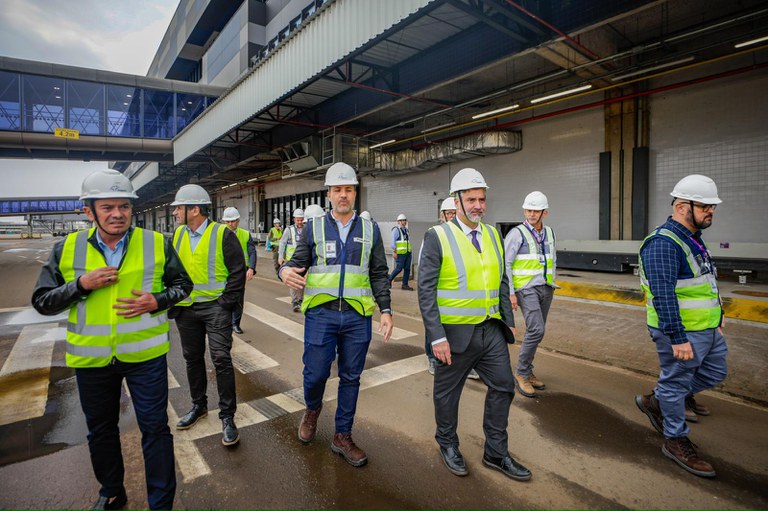 Ministros Paulo Pimenta e Vital do Rêgo Filho Aeroporto